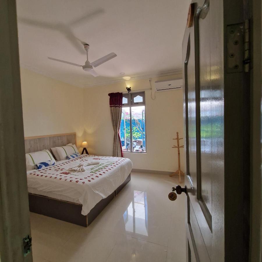 Bird Beak Beach Omadhoo Exterior foto